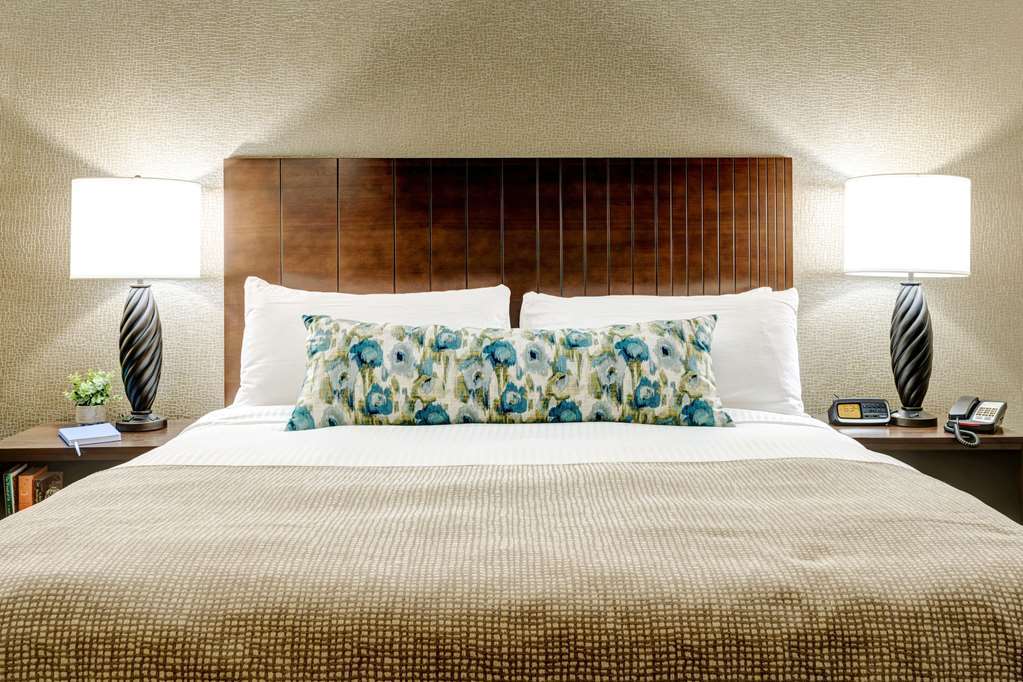 Garrison Hotel & Suites Dover-Portsmouth, Ascend Hotel Collection Room photo